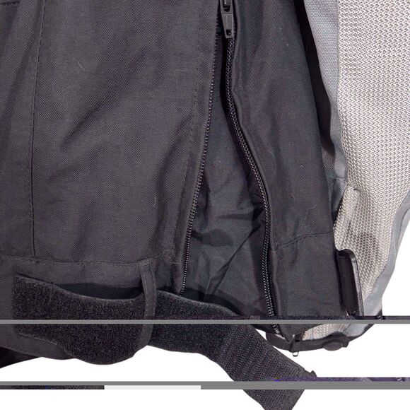 Triumph Jerez Motorcycle Jacket with Pads Wind Waterproof Gray Black Medium - Picture 6 of 15